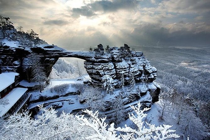 Pravcicka Gate & Bastei Bridge Winter National Park Tour from Prague - Small group comfort, guide care, and winter pacing