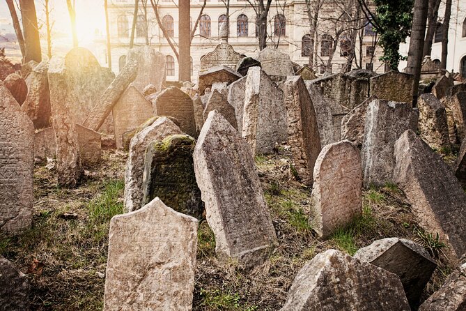 PRIVATE: 3h Stories of Prague Jewish Quarter Tour, drink included - How Good Guides Make This Tour Feel Effortless
