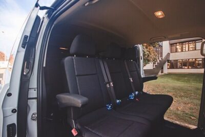 Private ARRIVAL Transfer by MINIVAN Mercedes Vito 8+1pax - Meeting at Václav Havel Airport (PRG) Without the Guesswork