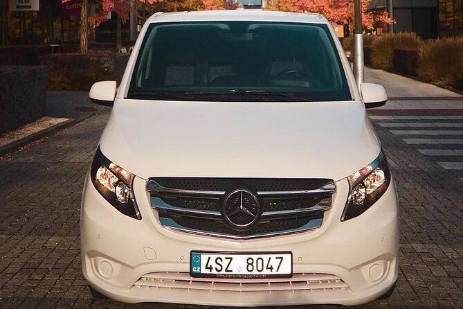 Private ARRIVAL Transfer by MINIVAN Mercedes Vito 8+1pax - Door-to-Door Hotel Drop-Off: Why It’s Worth Paying For