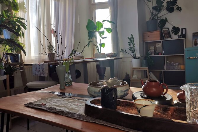 Private Authentic Tea Experience in Prague - Lu’s authenticity: hospitality, teaching style, and practical Prague tips