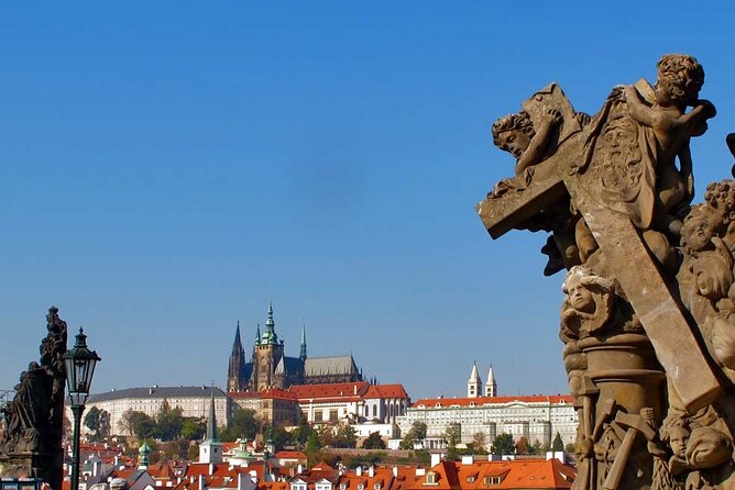 Private Custom Tour: Half-Day Tour of Prague Castle and Old Town - Prague Castle grounds: the dominant hilltop visit