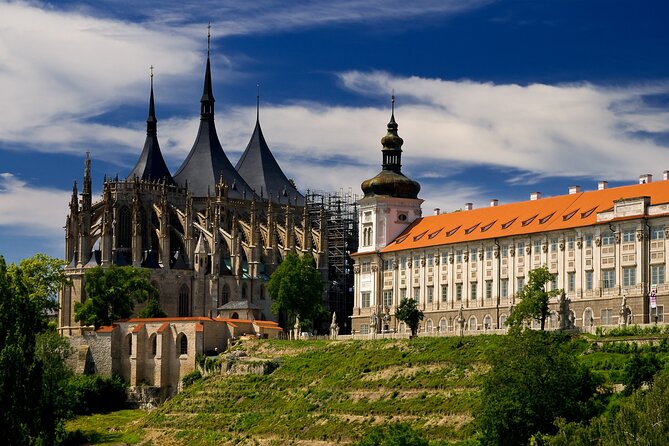 Private Guided Tour Prague to UNESCO Kutna Hora with Transfers - Entering the Sedlec Ossuary: bones, symbolism, and what to look for