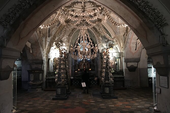 Private Guided Tour Prague to UNESCO Kutna Hora with Transfers - The Gothic Stone Fountain and a quick look at the city’s bones-in-the-streets