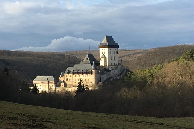 Private Half-Day Trip From Prague to Karlstejn Castle - Why Karlštejn by private car beats the bus grind