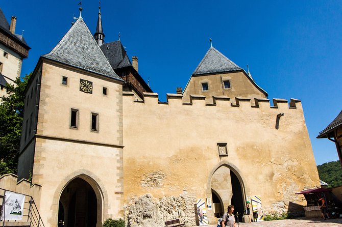 Private Karlstejn castle trip from Prague with Lunch & Admission - Should you book this Karlstejn private trip?
