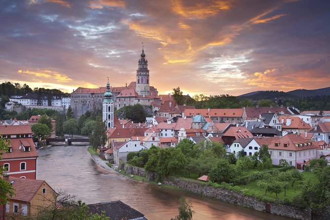 Private Luxury Transfer to Cesky Krumlov from Prague - Arriving in Cesky Krumlov Without Stress