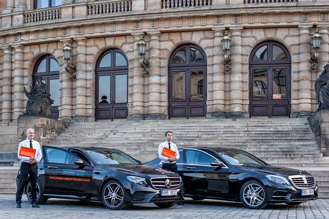Private Luxury Transfer to Cesky Krumlov from Prague - Road Trip Rhythm: Break Requests and South Bohemian Views