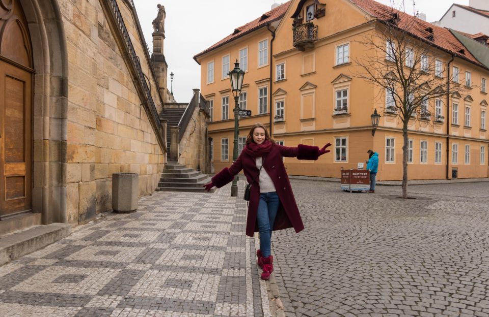 Private photoshoot in Prague - Timing: how early morning changes everything in Prague