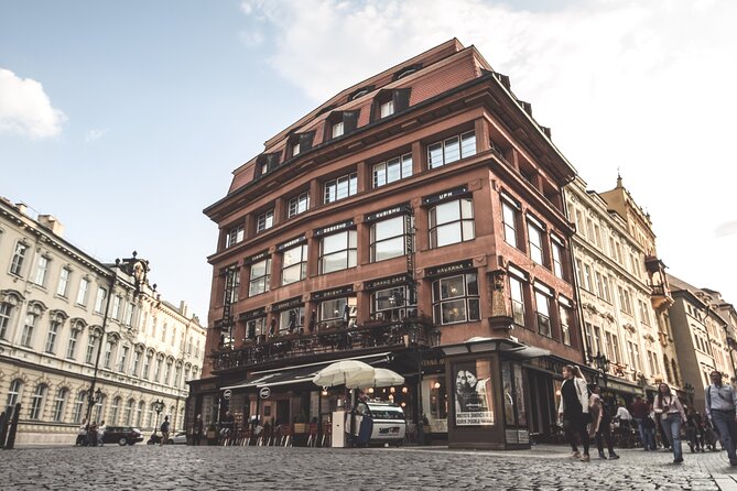 Private Prague Art Nouveau and Cubism Walking Tour - Art Nouveau highlights from Praha hlavní nádraží to Wenceslas Square