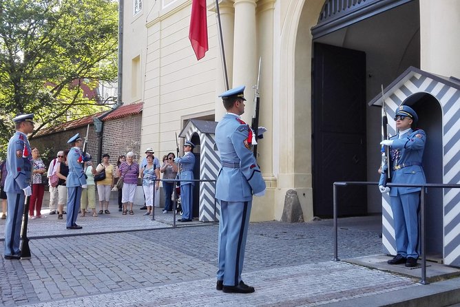 Private Prague Castle Tour with a Czech Guide, meet up at hotel - Who this tour is best for