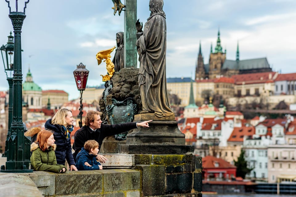 Private Prague Sunrise Photoshoot + Walking Tour - Leah’s pre-shoot consultation: the quiet step that improves everything