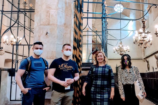Private Stories of Jewish Prague Walking Tour - Spanish Synagogue and Klausen Synagogue: style changes, story stays steady