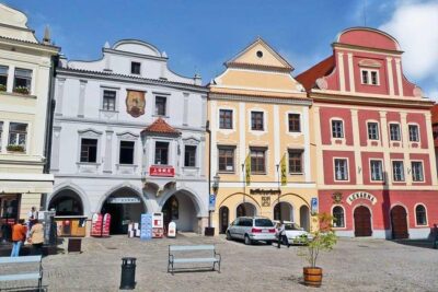 Private Tour: Cesky Krumlov Day Trip from Prague - Church of St. Vitus: a fast stop that adds meaning