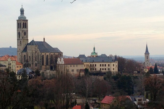 Private Tour: Kutna Hora from Prague - Passing the town’s terrace view: a quick “spot the dominant” moment