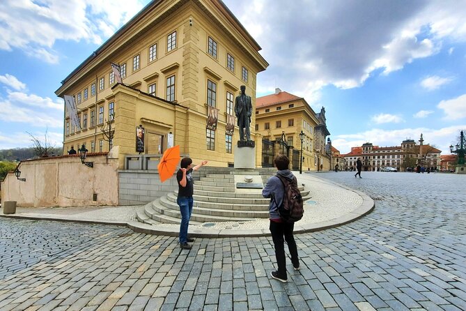Private Tour of Prague Castle Interiors and Lunch included - Why a private Prague Castle tour beats DIY wandering