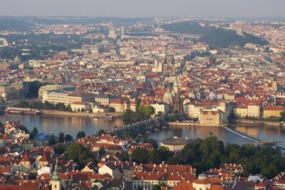 Private walking tour and Boat cruise Best of Prague - Old Town Walking: Architecture Lessons in Real Streets