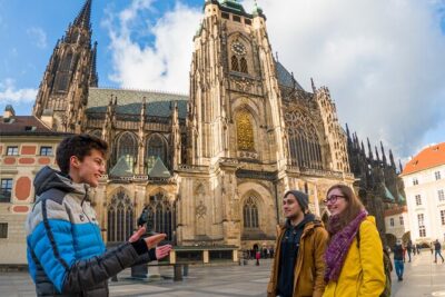Private Walking tour: From Charles Bridge to Prague Castle - Charles Bridge to Kampa Island: classic views with calmer walking