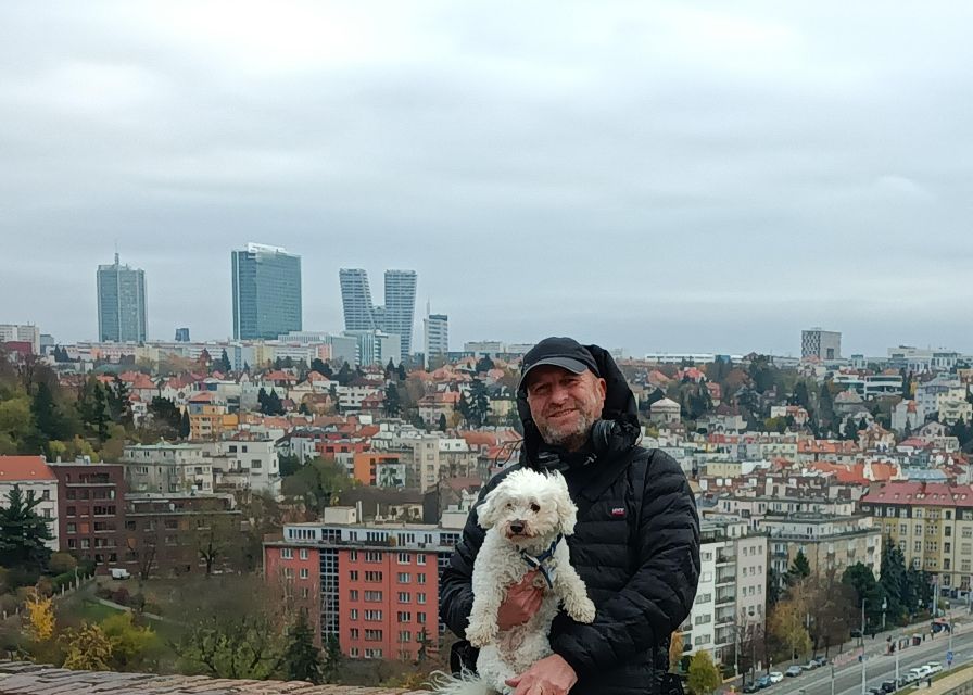 Real life in Prague - Easy Walk from Vysehrad to Vyton - Where the walk starts: Metro Vysehrad and an easy meet-up