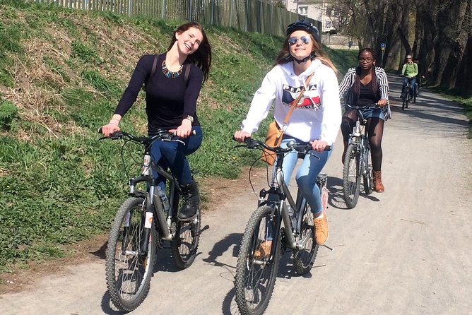 River & Park Bike Tour to Troja Chateau (Private small groups) - Stop 3: Stromovka Park rides and the pleasure of breathing room