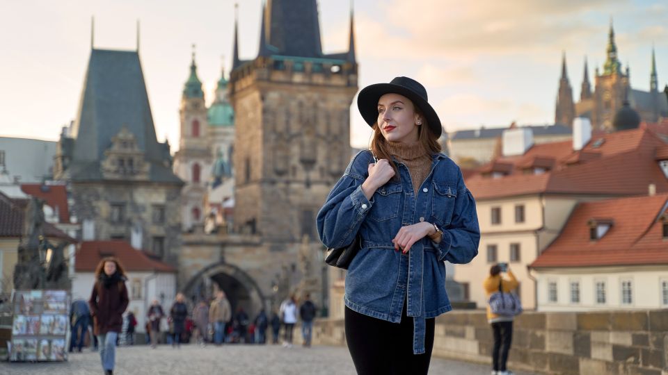 Romantic Photoshoot Experience for Couples in Prague - Key things I’d plan around
