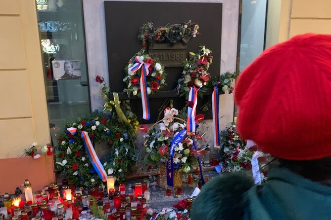 Second World War & Communism (Tip-based 3 hour tour) - Dancing House: Valentine’s Day bombing and the city’s scars