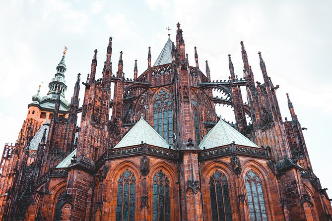 Self-Guided Audio Tour - Prague Castle District - Prague Castle District, in a 39-minute audio walk