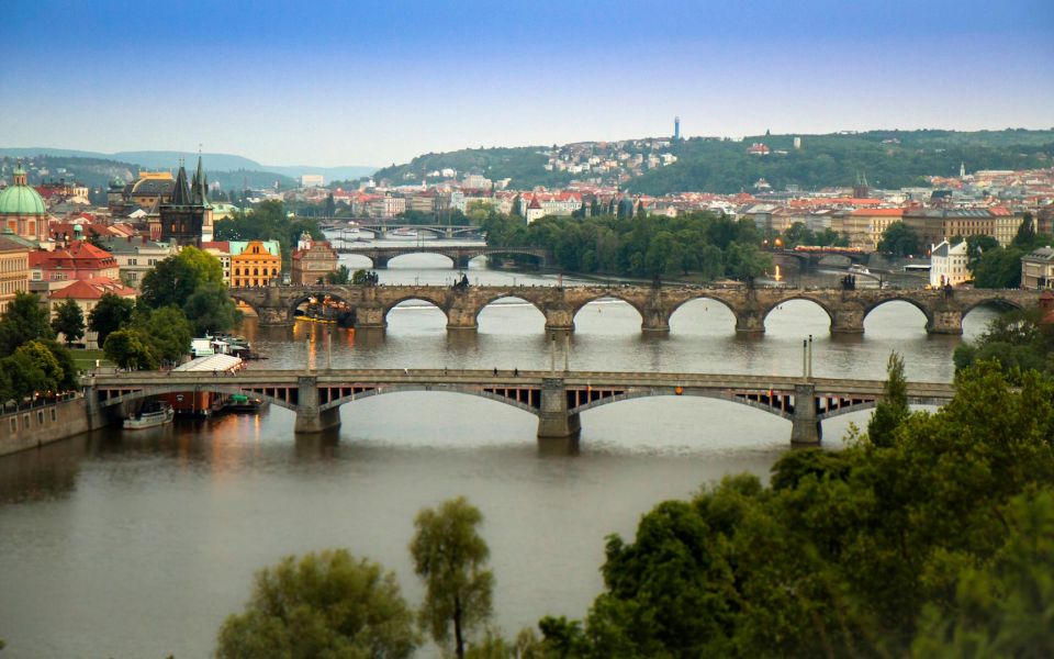 Self-Guided City Bike Tours - Troja Chateau daydreams: Vltava River and Stromovka Park riding