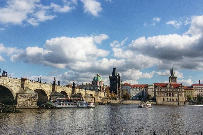 Shared Departure Transfer: Prague Hotel to Prague Airport - The Minivan Ride: Comfort, Speed, and Luggage Rules