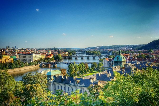Shared Departure Transfer: Prague Hotel to Prague Airport - When This Transfer Fits (and When It Doesn’t)