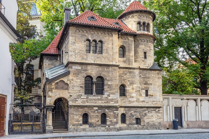 Small-Group Tour through the History of Jewish Prague - Walking Route Pace: Four Synagogues, One Clear Story Arc