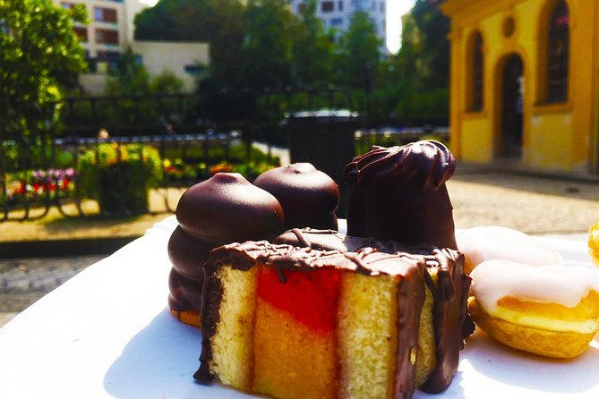 Taste your way through Czech food history - What you eat on the tour: chlebíček, bramboračka, and small plates