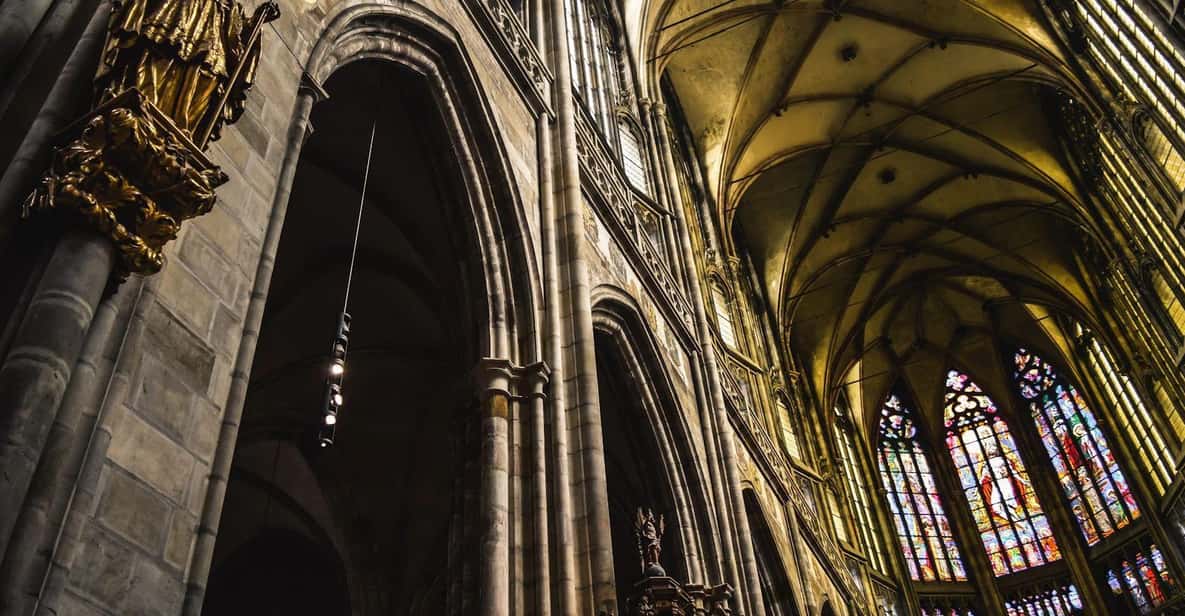 Tour of Prague Castle in italian language ticket included - Prague Castle in Italian: what this tour actually does