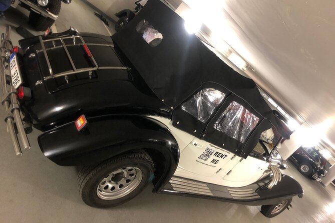 Vintage Cars Prague - Grand City Tour 150min / 1-6 pers. 2,5hrs - Velvet Revolution Square and Why Road Tours Work