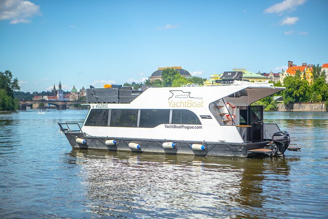 VIP Prague YachtBoat ONE Experience: All-You-Can-Drink - All-you-can-drink beer and prosecco: what’s included and what to decide in advance