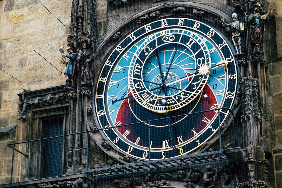 Walking tour of Prague in french: Old Town & Charles Bridge - From Celetná to Charles Bridge: a tight 90-minute route