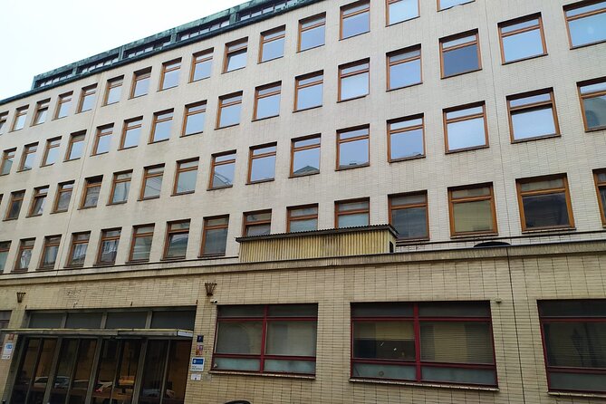 Wars and Totality Private Walking Tour in Prague - Why Prague’s 20th-Century Story Feels Different on Foot