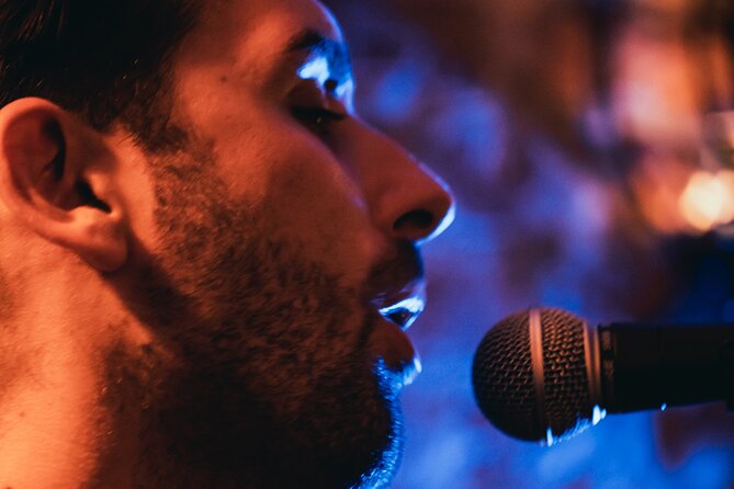 Wednesday Night Live Music and Cocktails Ticket in Kontakt Bar - Cocktail time: choosing your free drink without stress