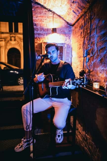 Wednesday Night Live Music with Cocktails - Your $10 ticket: seat + one cocktail that changes the math